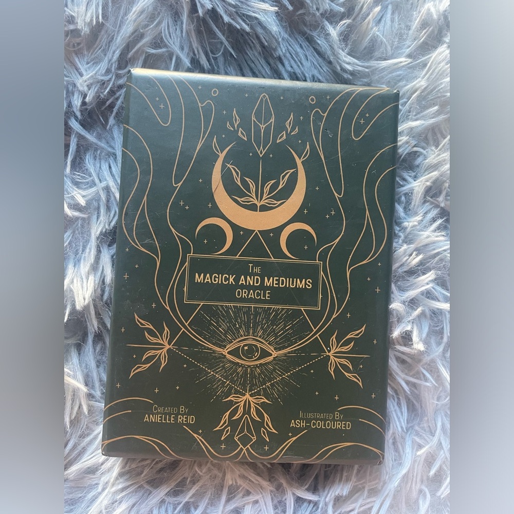 Magic and Mediums Oracle